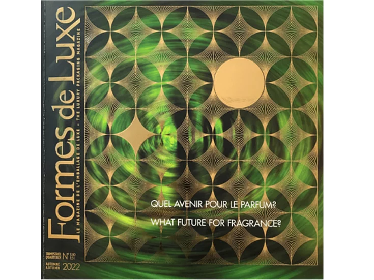 Cover of Formes de Luxe magazine Autumn 2022 issue, featuring a green and gold geometric pattern with the text ‘Quel avenir pour le parfum? What future for fragrance?’.
